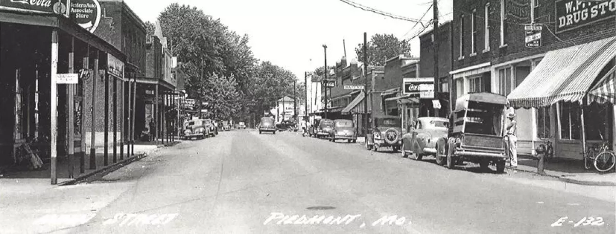 street view of Old Piedmont - approx 100 years ago